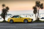 Ford Mustang GT Convertible 2018 года (UK)